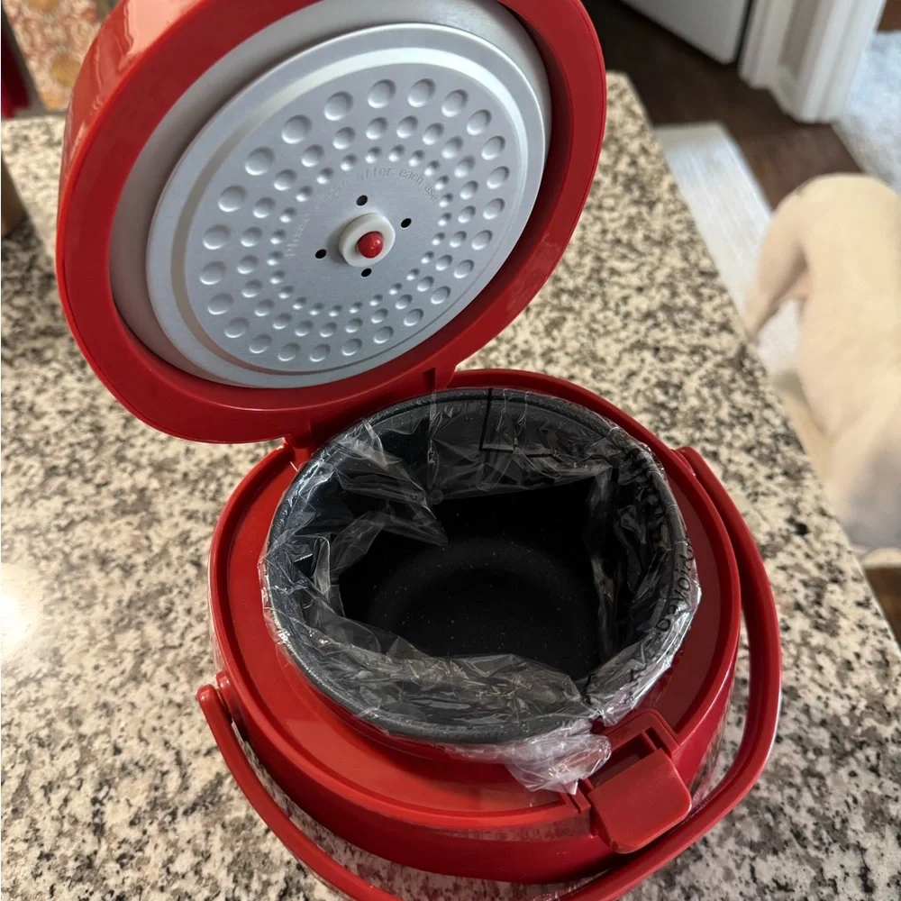 Red Rice Cooker - Picture 4 of 4